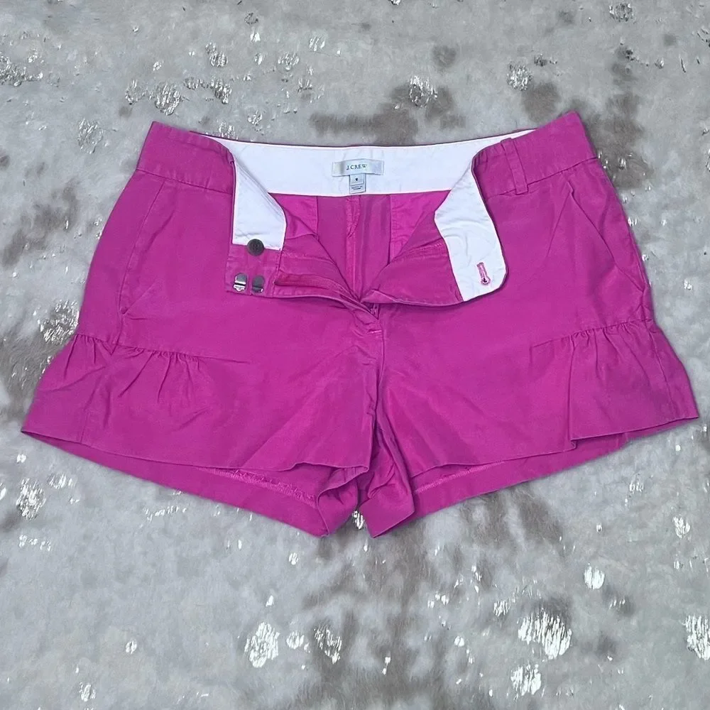 J. Crew Chino Shorts with Ruffle Side Trim Size 6💗